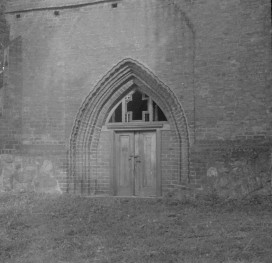 kaplica św. Ducha - portal, skan 1