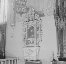 kościół Świętej Trójcy - wnętrze, nagrobek Iwo Odrowąża, skan 1
