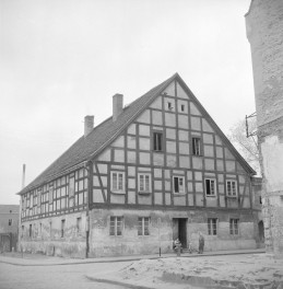 szkoła ewangelicka, ob. dom - widok ogólny, skan 1