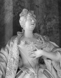 mauzoleum Piastów Świdnickich obok kościoła klasztornego, ob. parafialnego pw. Wniebowzięcia Najświętszej Marii Panny - wnętrze: posąg Beatrix - córki Ottona brandeburskiego - fragment: głowa, skan 1