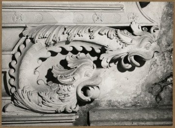 Kaplica Firlejów - nagrobek Firlejów - fragment dekoracji , skan 1