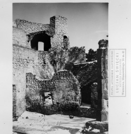 zamek Chojnik - ruiny zamku, skan 1