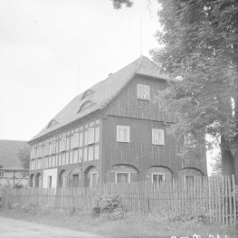 dom - widok ogólny, skan 1