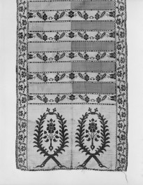 Muzeum Diecezjalne - zbiory - pas jedwabny czterostronny - Kobyłka /1781 - 1784 rok/ - głowa i wciąża /fragment/ - awers, skan 1