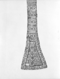 Muzeum Diecezjalne - zbiory - pas jedwabny - Słuck /Jan Madżarski 1767 - 1780 rok/ - głowa i wciąża /fragment/ - awers, skan 1