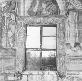 kościół pw. św. Elżbiety Węgierskiej - wnętrze - prezbiterium - ściana południowa - okno, skan 1