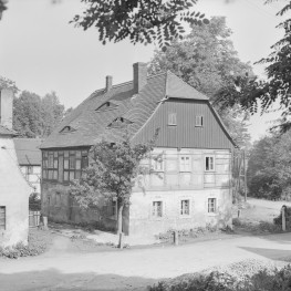dom - widok ogólny, skan 1