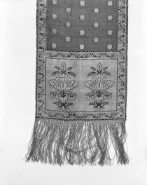 Muzeum Mazowieckie - zbiory - pas lity dwustronny - Lyon /1785 - 1792 rok/ - głowa i wciąża /fragment/ - awers, skan 1
