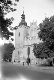 kościół wizytek pw. Wniebowzięcia Najświętszej Maryi Panny Zwycięskiej - elewacja frontowa, skan 1