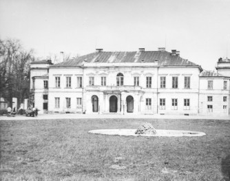 pałac arcybiskupi - elewacja frontowa, skan 1