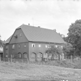 zespół zagrodowy - dom nr. 118 /pierwotnie?/ - widok ogólny, skan 1