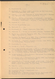 materiał roboczy do rozdziału IV "Klasyczne ogrody XVIII wieku" w "Ogrody Polskie" (wyd. 1954) - kolejna wersja tekstu rozpoczynająca się słowami: "Utworzenie w Rzymie w roku 1663 przez Ludwika XIV…", strony ponumerowane 56-81, skan 26
