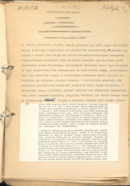 tekst uzupełniony fotografiami oraz rysunkami stanowiący materiał roboczy do zagadnień sztuki ogrodowej oraz przemian w kształtowaniu miast w epoce gotyku, zgrupowany w rozdzaiły: uwagi ogólne, piśmiennictwo ogrodnicze, ogrody siedlisk wiejskich, dworskich oraz zamkowych,rezydencje letnie, dwory myśliwskie, zwierzyńce, miasto., skan 26