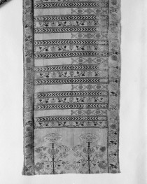 Własność prywatna - zbiory - pas jedwabny czterostronny - Kraków /XVIII wiek/ - głowa i wciąża /fragment/ - awers, skan 1