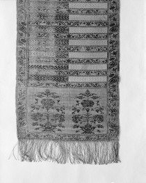 Muzeum Narodowe - zbiory - pas lity dwustronny - Kobyłka /Szczepan Filsjean 1784 - 1786 rok/ - głowa i wciąża /fragment/ - sygnatura, skan 1