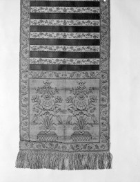 Muzeum Narodowe - zbiory - pas półlity dwustronny - Kraków /Franciszek Masłowski XVIII wiek/ - głowa i wciąża /fragment/ - awers, skan 1