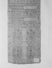 Muzeum Narodowe - zbiory - pas jedwabny czterostronny - Lyon /1785 - 1792 rok/ - głowa i wciąża /fragment/ - awers, skan 1