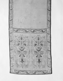 Muzeum Narodowe - zbiory - pas jedwabny dwustronny - Bareż /XVIII wiek/ - głowa i wciąża /fragment/ - awers, skan 1