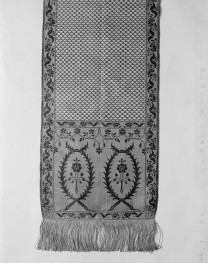 Muzeum Narodowe - zbiory - pas półlity dwustronny - Kobyłka /1781 - 1784 rok/ - głowa i wciąża /fragment/ - awers, skan 1