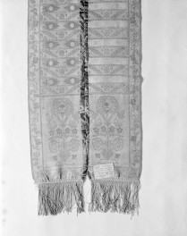 Muzeum Narodowe - zbiory - pas jedwabny czterostronny - Lipków /Paschalis Jakubowicz 1791 - 1794 rok/ - głowa i wciąża /fragment/ - awers, skan 1