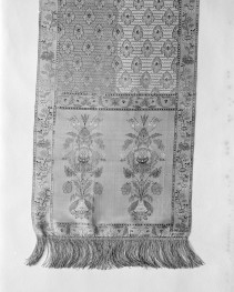 Muzeum Narodowe - zbiory - pas jedwabny czterostronny - Kraków /Daniel Chmielewski 1794 - 1796 rok/ - głowa i wciąża /fragment/ - awers, skan 1