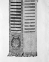 Muzeum Narodowe - zbiory - pas lity czterostronny - Lyon /1785 - 1792 rok/ - głowa i wciąża /fragment/ - awers, skan 1