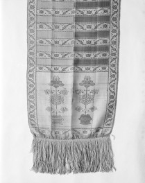 Muzeum Narodowe - zbiory - pas jedwabny czterostronny - Kraków /Jan Kanty Sztumer 1787 rok/ - głowa i wciąża /fragment/ - awers, skan 1