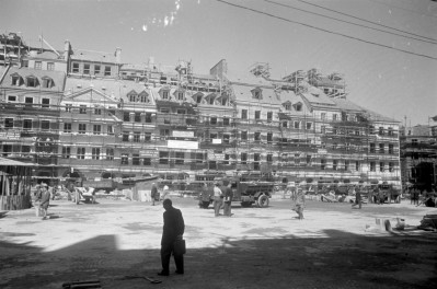 Rynek Starego Miasta - pierzeja w odbudowie, skan 1