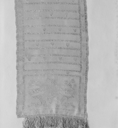 Muzeum Narodowe - zbiory - pas lity jednostronny - Grodno /1768 - 1780 rok/ - głowa i wciąża /fragment/ - awers, skan 1