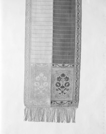 Muzeum Narodowe - zbiory - pas lity dwustronny - Słuck /Jan Madżarski 1767 - 1780 rok/ - głowa i wciąża /fragment/ - awers, skan 1